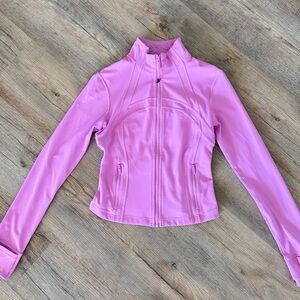Lululemon Athletica Define Cropped Jacket in Pink